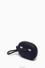 ⁦كو Bimba Y Lola جراب airpods من السيليكون بشعار الماركة أسود 24BTV4940 مُكَمِّلات⁩ - الصورة ⁦3⁩