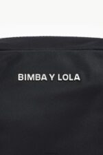 ⁦كو Bimba Y Lola حقيبة كروس نايلون أسود 24BTV432 مُكَمِّلات⁩ - الصورة ⁦2⁩