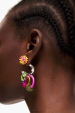 ⁦كو Bimba Y Lola قطع المينا هوب القرط متعدد الألوان 24BTV4674 مُكَمِّلات⁩ - الصورة ⁦2⁩