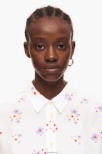 ⁦كو Bimba Y Lola قميص مربع بطبعة زهور الاكريليك أبيض 24BTV4336 ملابس⁩ - الصورة ⁦4⁩